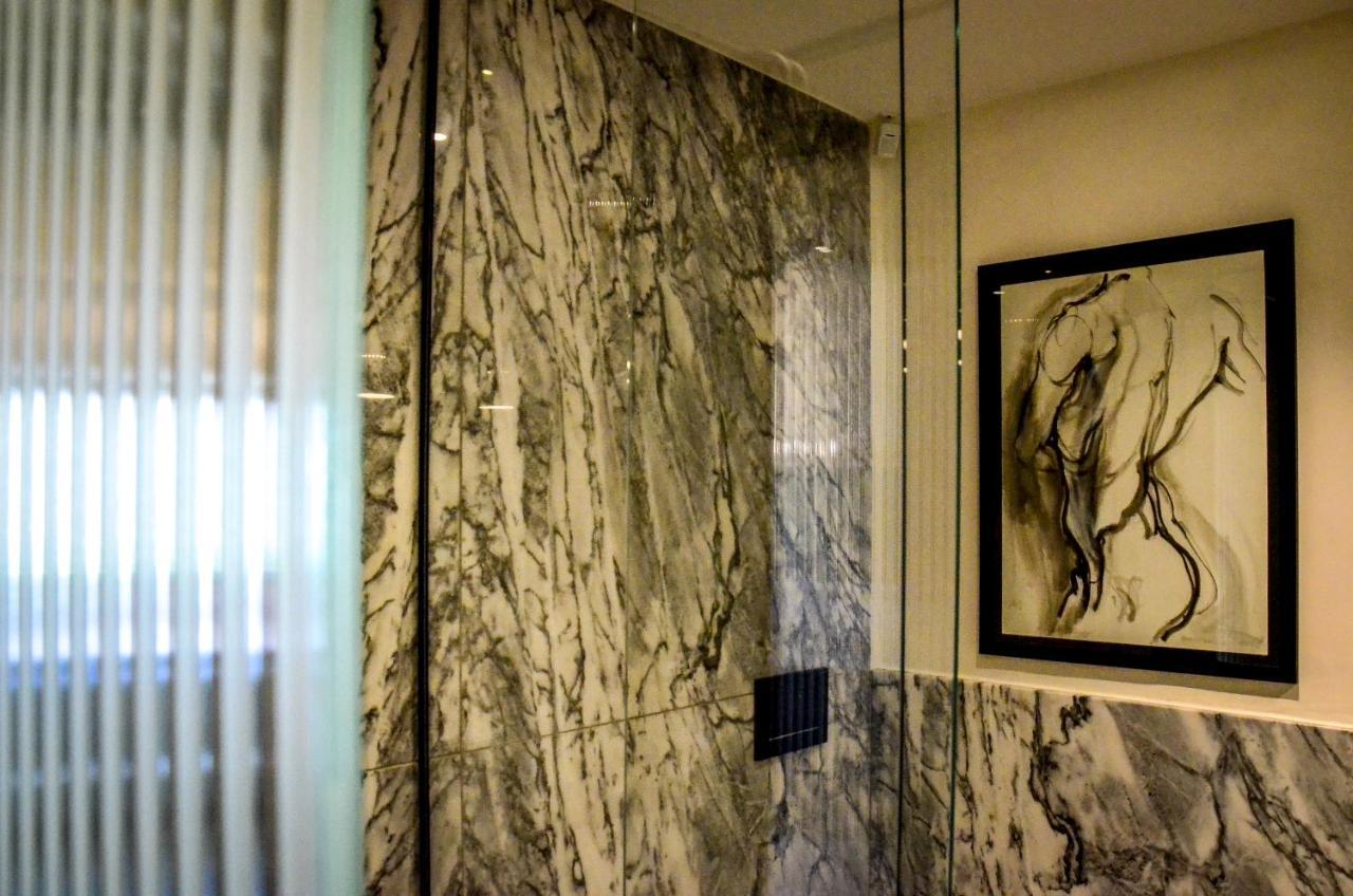 Palazzo Maresgallo Suites & Spa Lecce Buitenkant foto