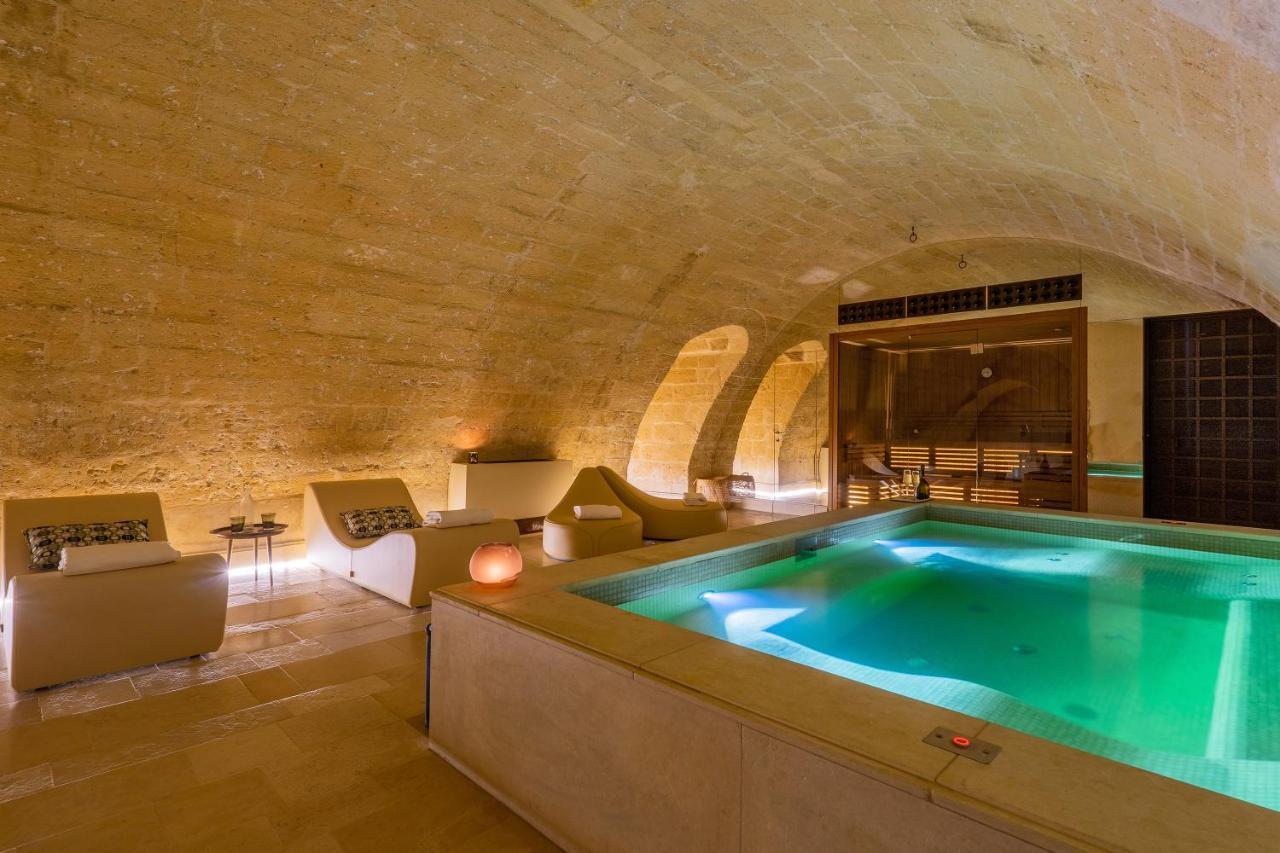Palazzo Maresgallo Suites & Spa Lecce Buitenkant foto